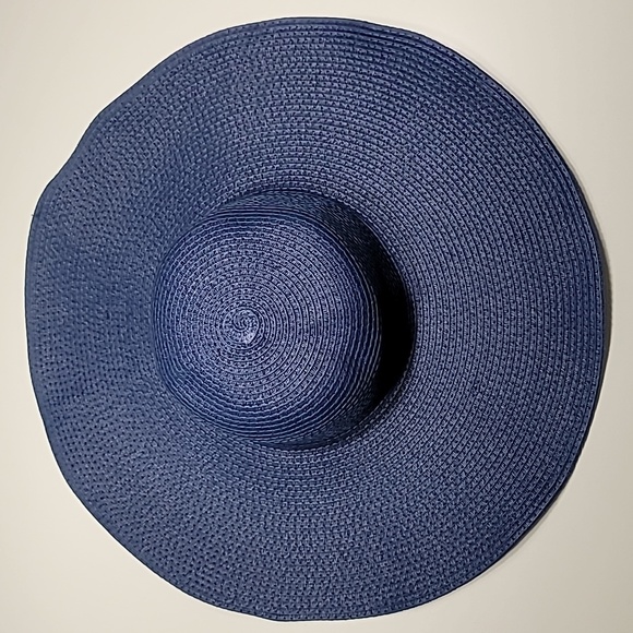 Wide Brim Summer Straw Sun Hat  Beachwear ☀ 🏖 - Picture 7 of 10